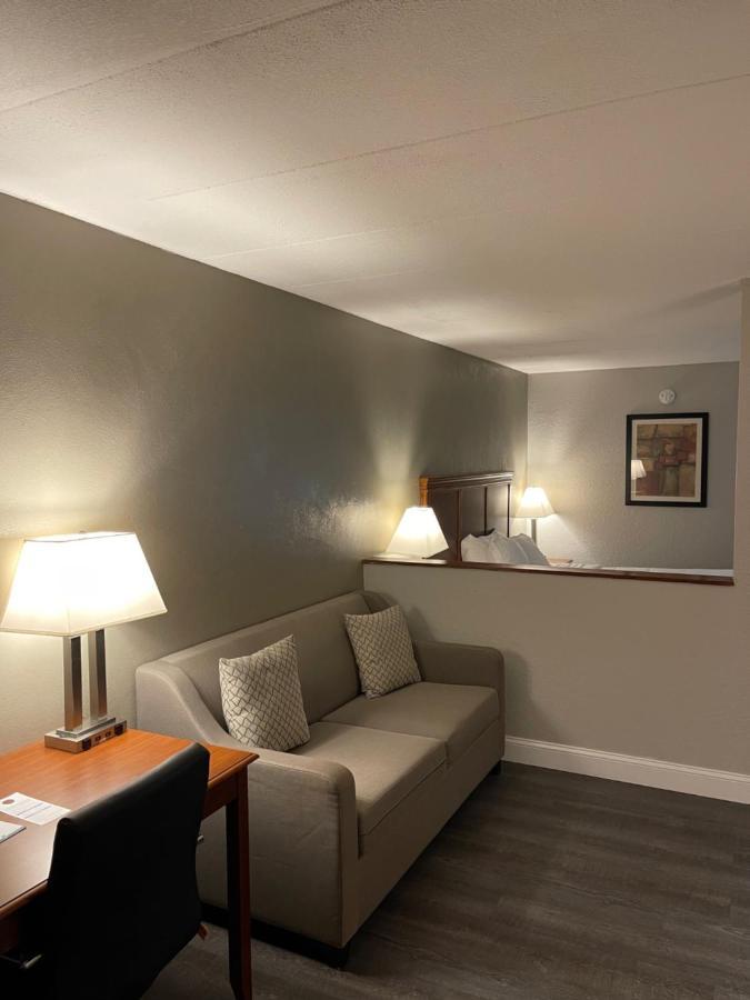 Best Western Plus La Porte Hotel & Conference Center المظهر الخارجي الصورة